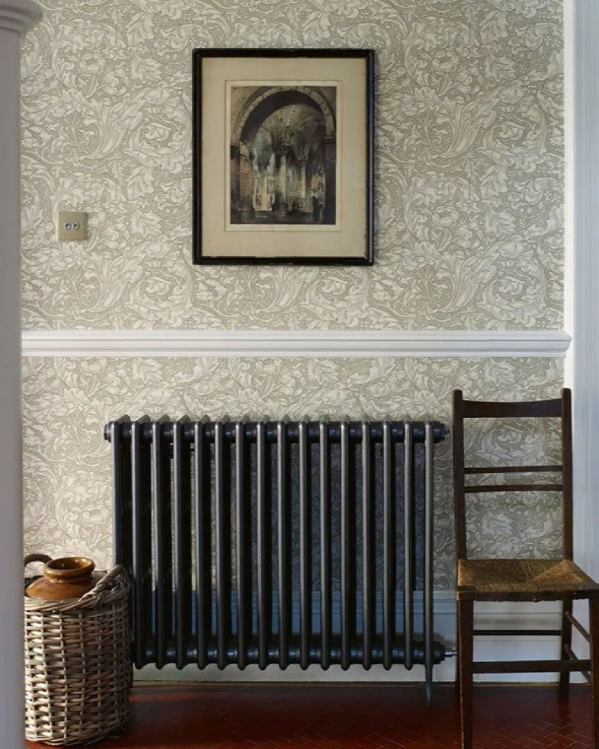William Morris & Co. Tapet - Bachelor´s Button Silver