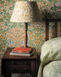 William Morris & Co. Tapet - Blackthorn spring